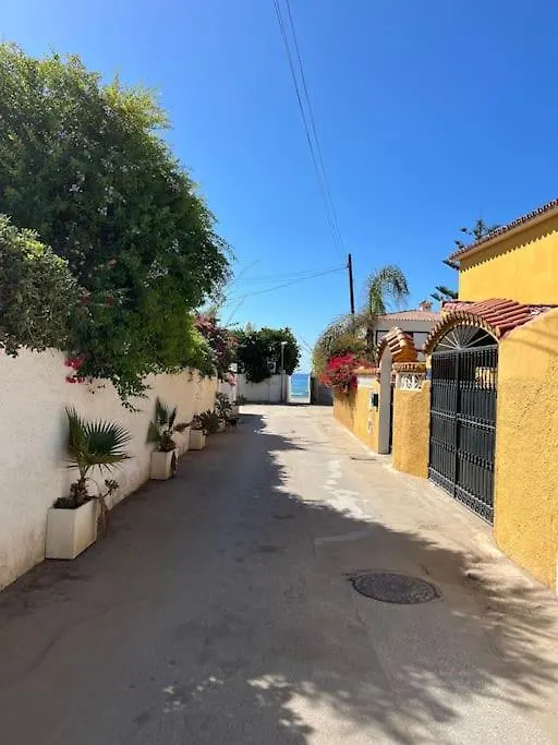 Apartament Strandhaus Direkt Am Meer Marbella